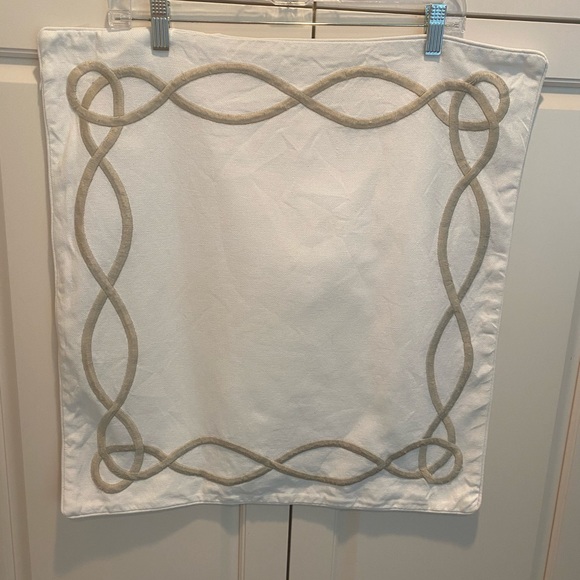 1 white Williams And Sanoma pillow case20 1/2 X21 - Picture 1 of 9